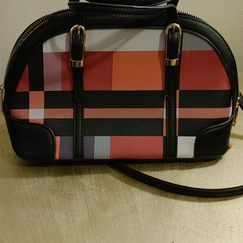 Medium size purse